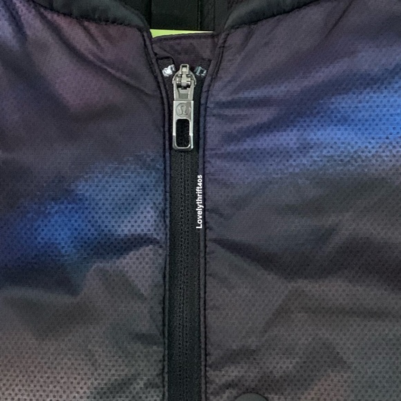 Lululemon Galaxy Vest Size M - Picture 3 of 5